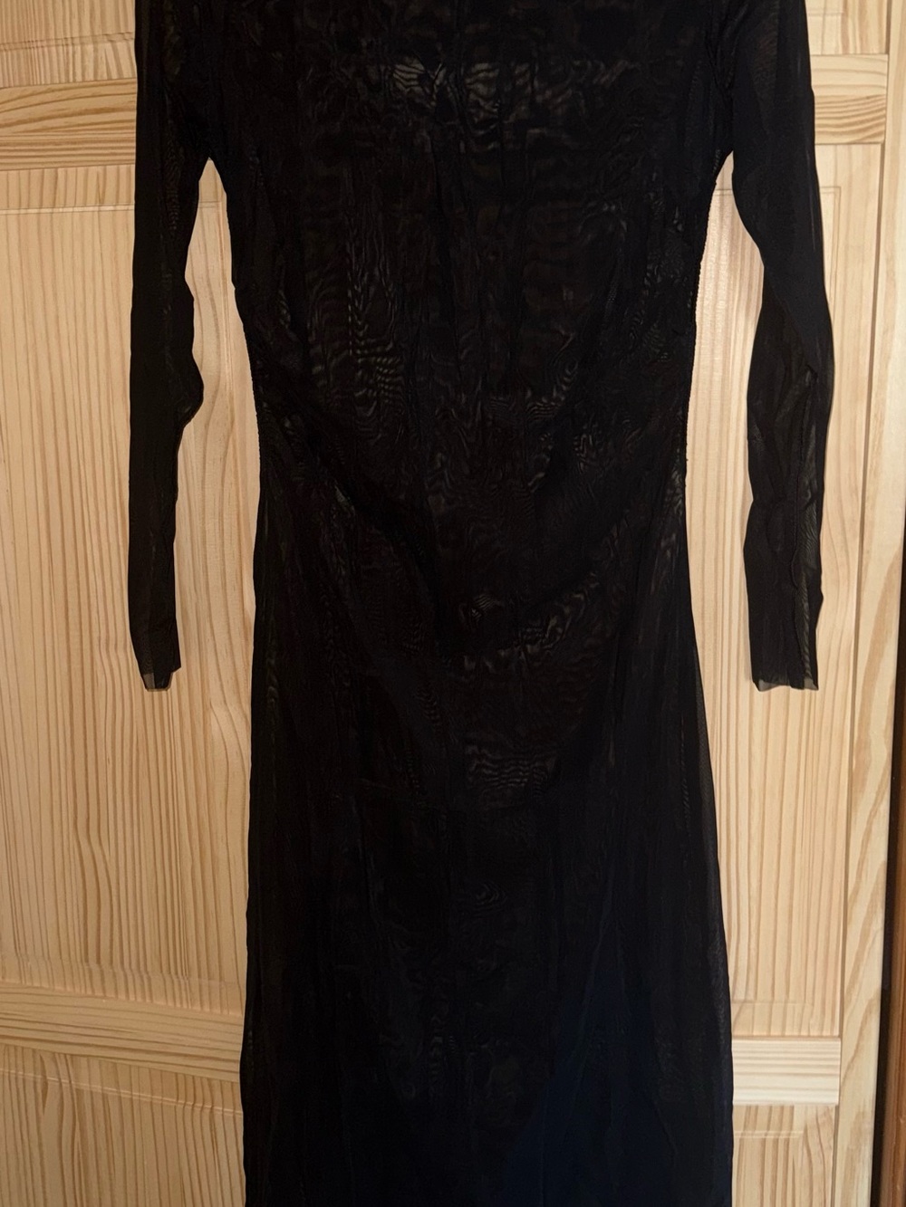 Sleek Black Long-Sleeve Mesh Maxi Dress